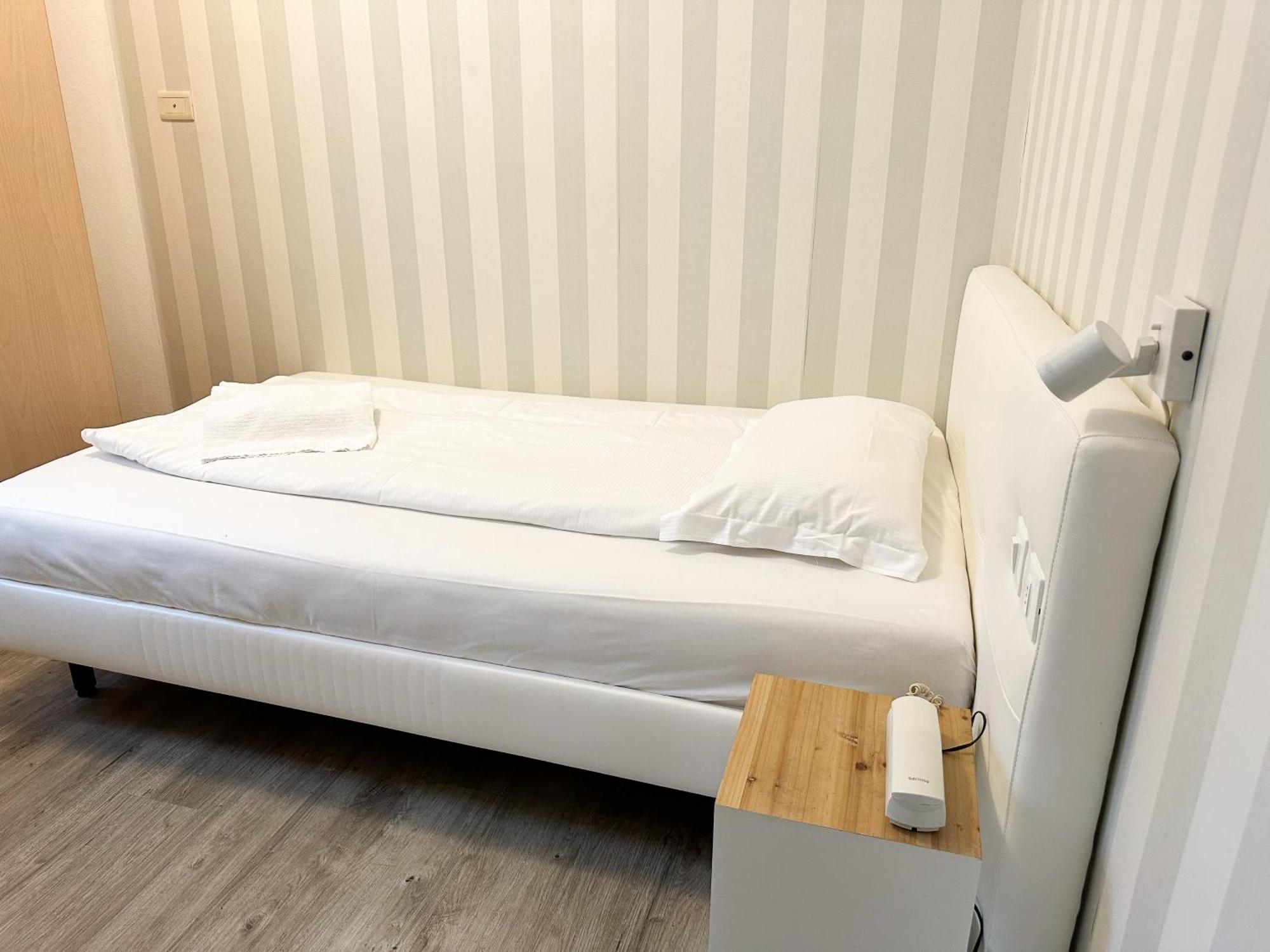 Hotel Bristol Riva del Garda Luaran gambar